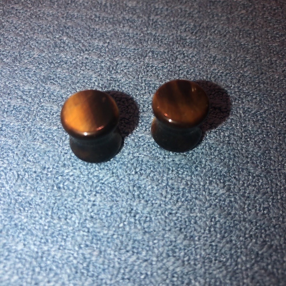 00g double flared tigers eye gauges